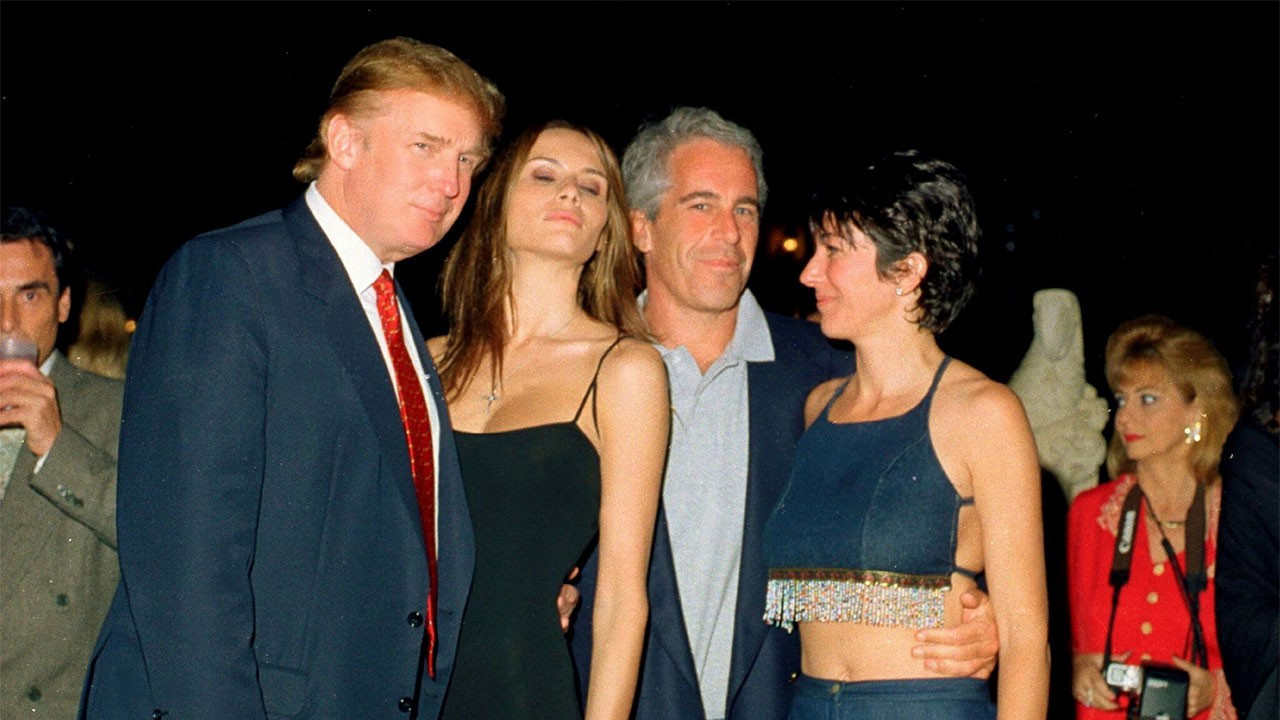 ABD'de Demokratlardan Trump'a çağrı: Epstein'in suç ortağı Maxwell'i affetmeyeceğini açıkla
