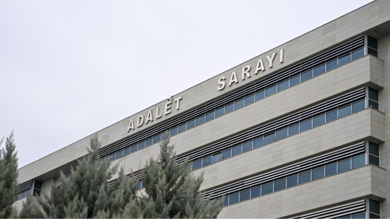 Adli emanetten altın çalan adliye memuru tutuklandı: "İhtiyacım vardı" dedi