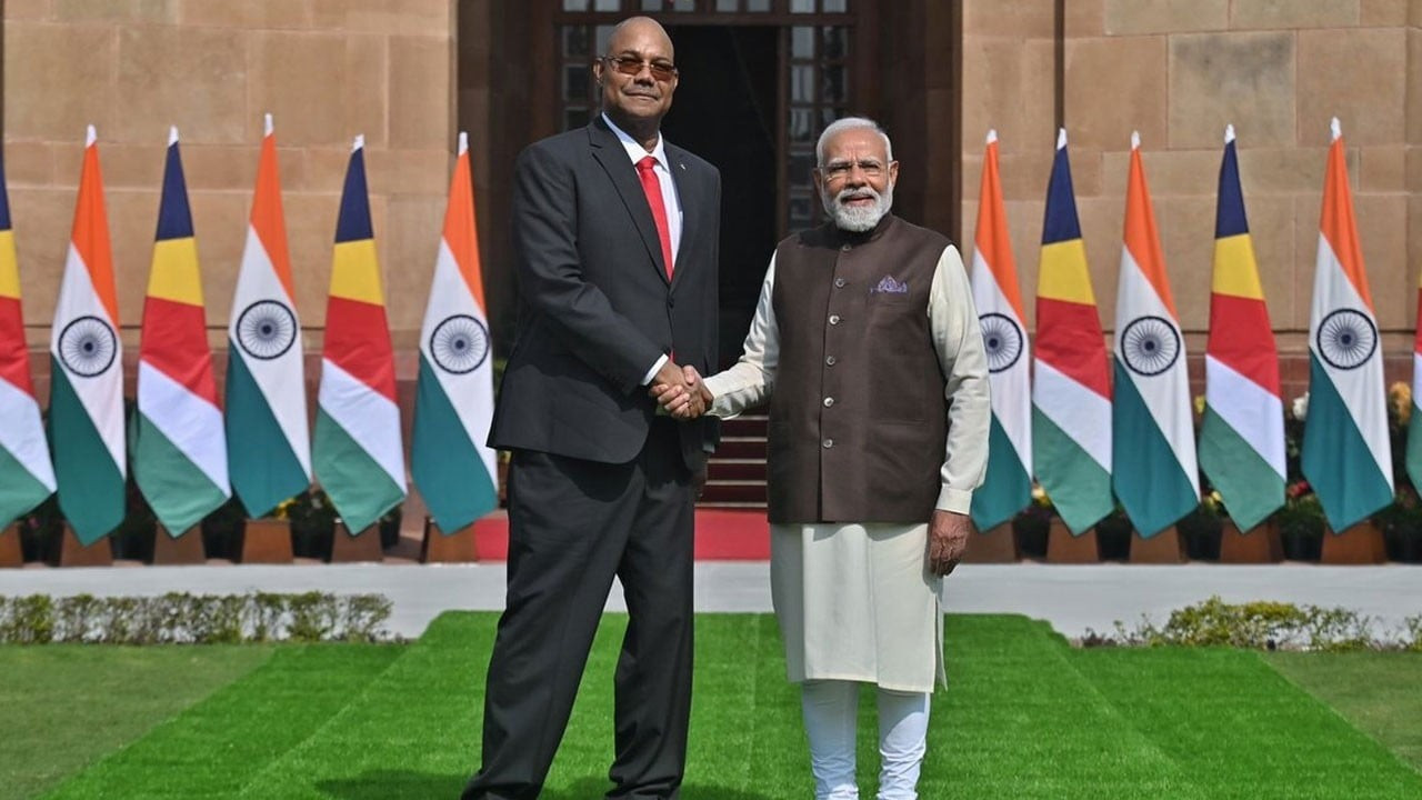 Hindistan'dan Seyşeller’e 175 milyon dolarlık destek