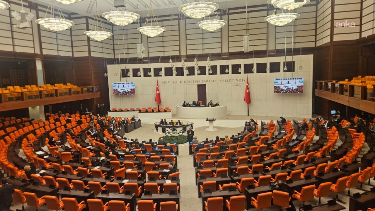 İYİ Parti'nin Epstein önergesi AK Parti ve MHP oylarıyla reddedildi