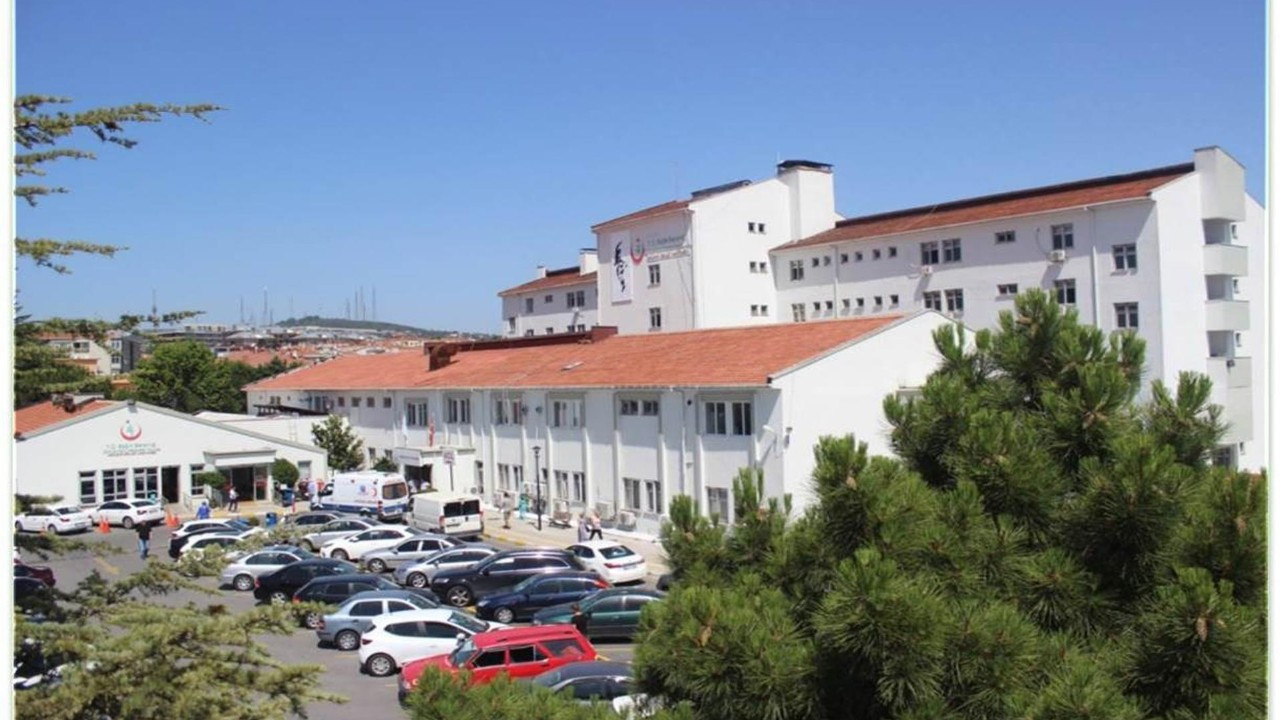 Üsküdar Devlet Hastanesi’nde rüşvet operasyonu: 2 doktor gözaltında