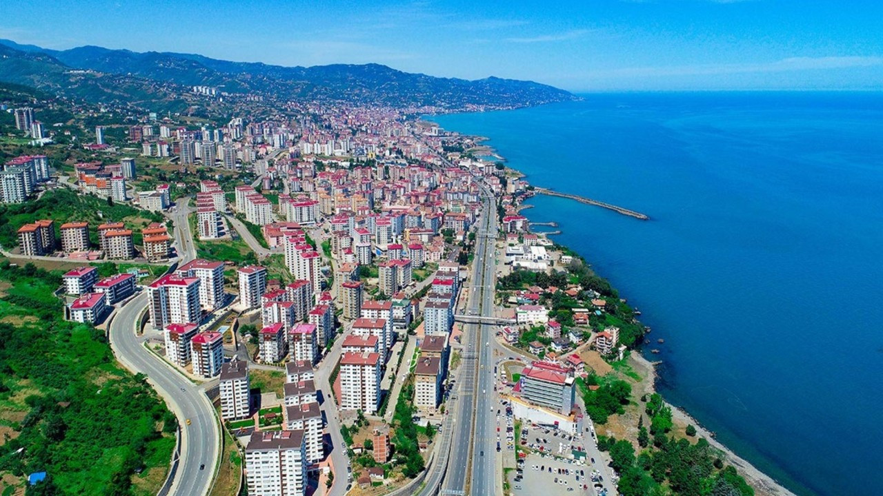 Akçaabat’ta altyapı yatırımları sürüyor