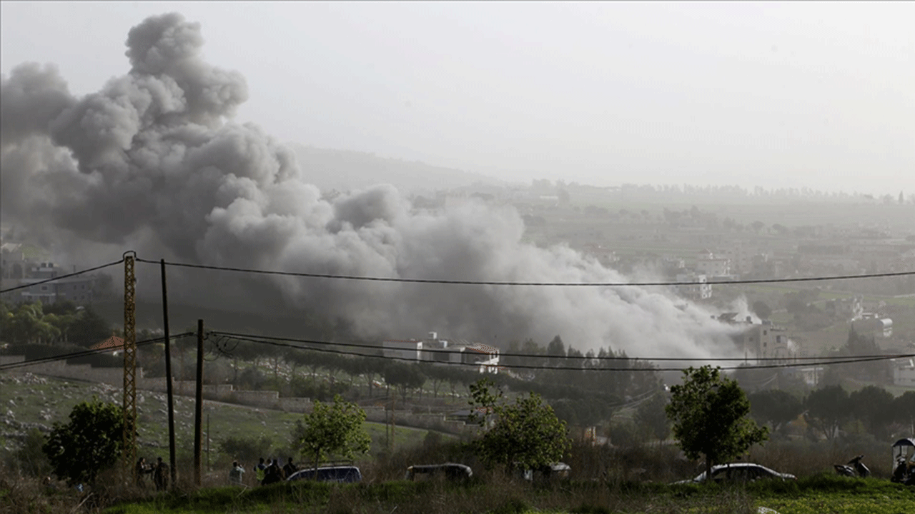 İsrail ordusu, Lübnan'ın güneyinde iki beldeyi hedef aldı