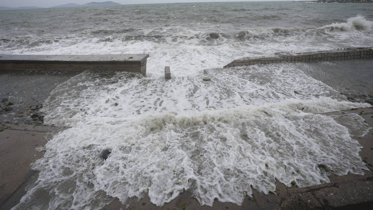Meteoroloji'den denizlerde fırtına uyarısı