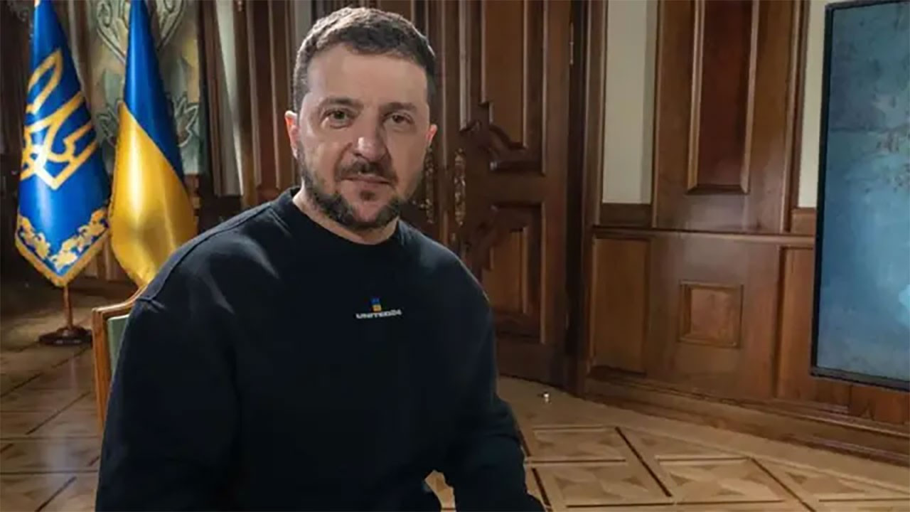 Zelenskiy: Bize iki aylık bir ateşkes verin, seçimlere gideriz