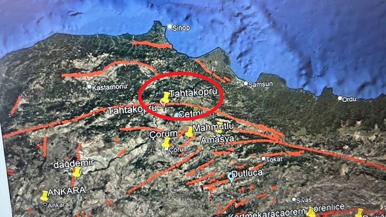 Naci Görür'den Vezirköprü depremi açıklaması