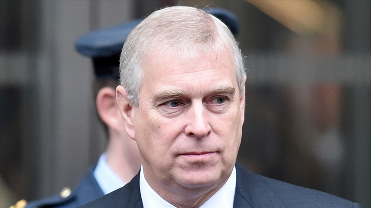 Eski İngiltere Prensi Andrew gözaltına alındı