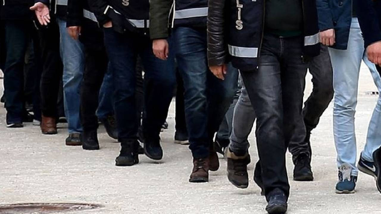 İstanbul merkezli 9 ilde bahis operasyonu: 31 gözaltı