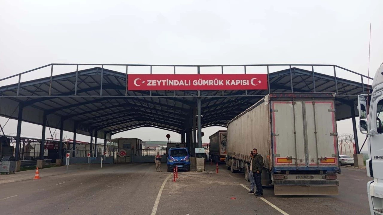 Suriye, Hatay ve Şanlıurfa'daki iki gümrük kapısını kapattı