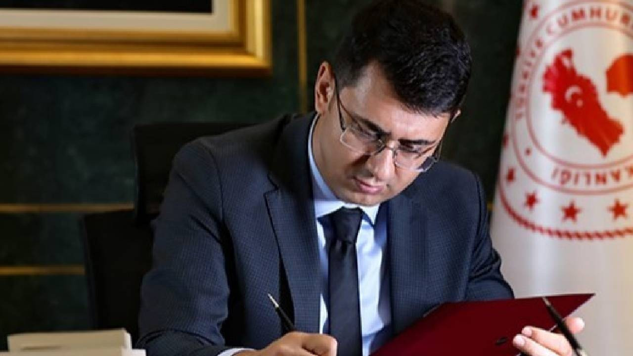 Uşak'ın yeni Valisi Serdar Kartal oldu