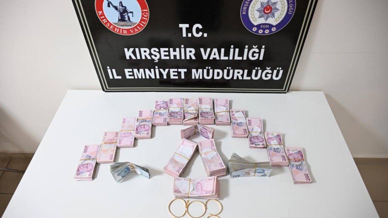 Düşük ayar altın bozdurma operasyonu: 3 kişi gözaltına alındı