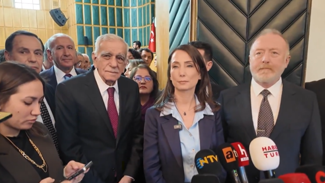 Ahmet Türk, Bahçeli’nin "Ahmetler göreve dönmeli" sözlerini değerlendirdi: Halkımız somut adımlar bekliyor