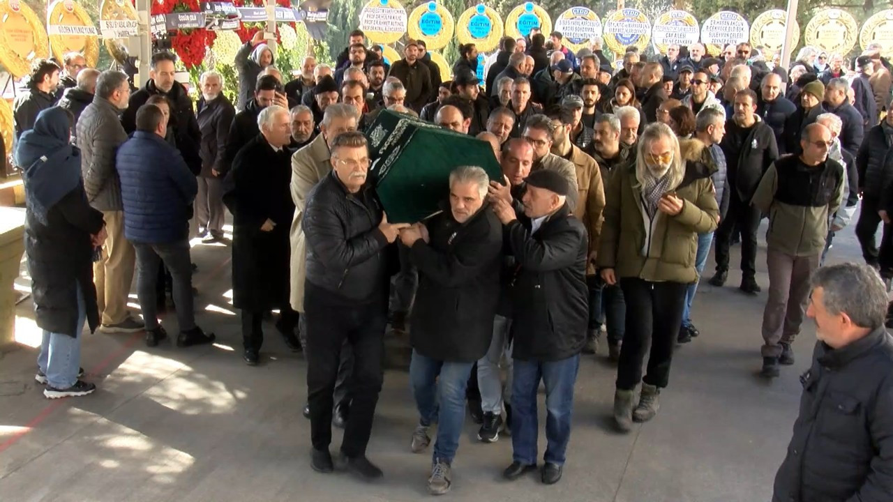 Oyuncu Ali Tutal son yolculuğuna uğurlandı