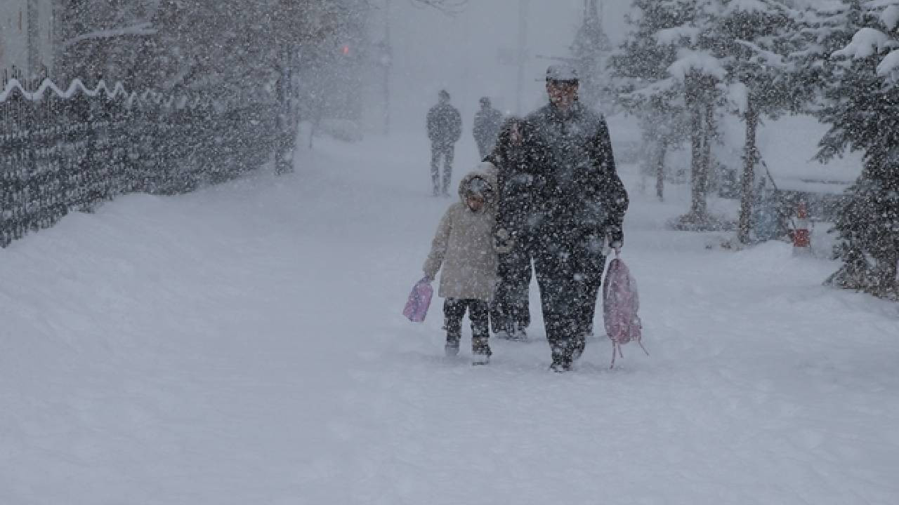 Erzincan'da okullara kar tatili