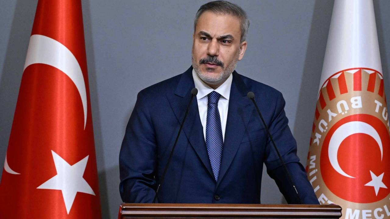 Bakan Hakan Fidan’dan Pakistan ve Afganistan’a telefon trafiği