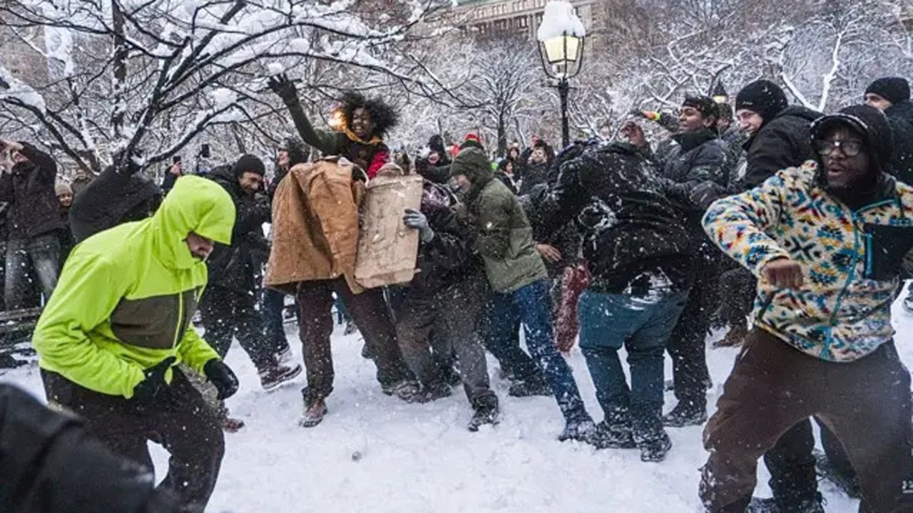 New York'taki kar topu eğlencesi nasıl siyasi krize dönüştü?