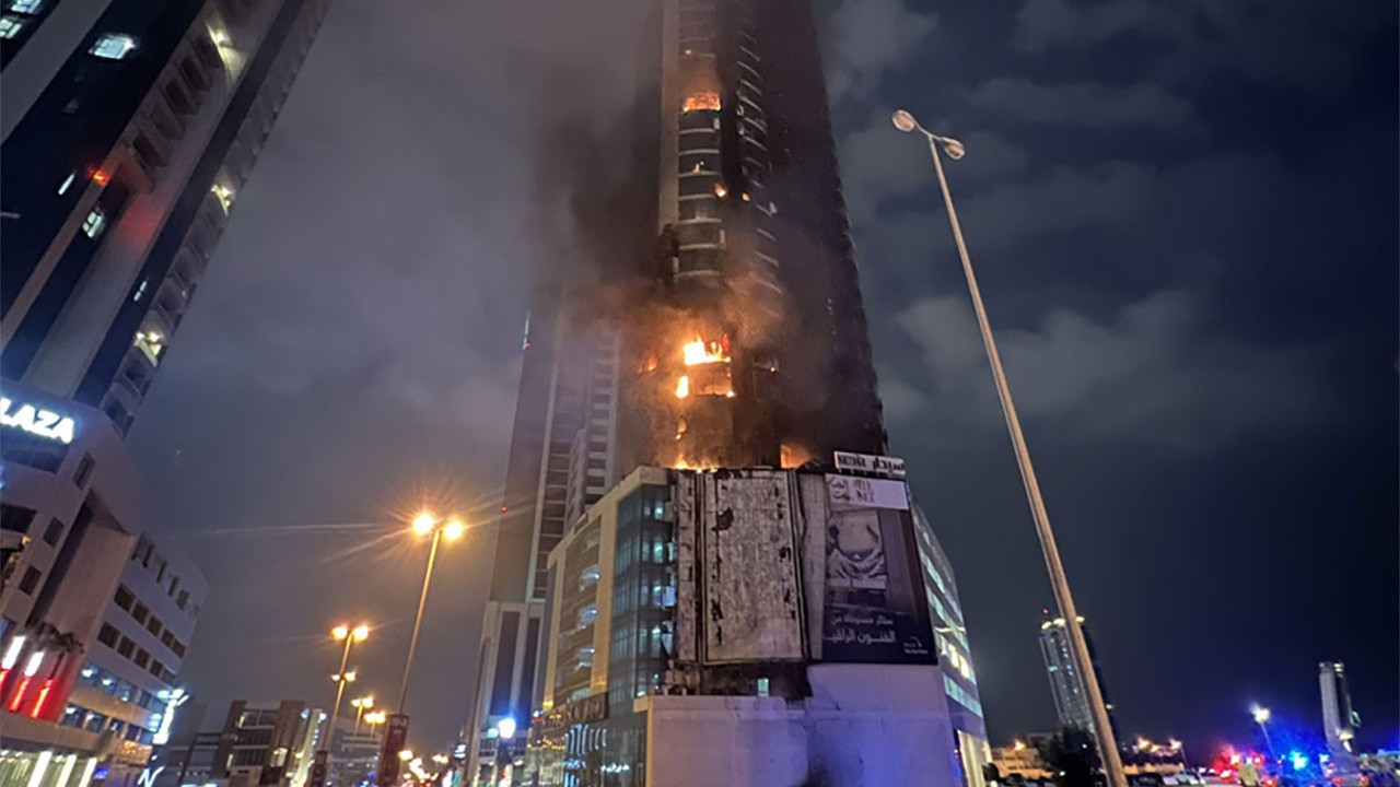 İran, Bahreyn’in başkentinde bazı konutları hedef aldı