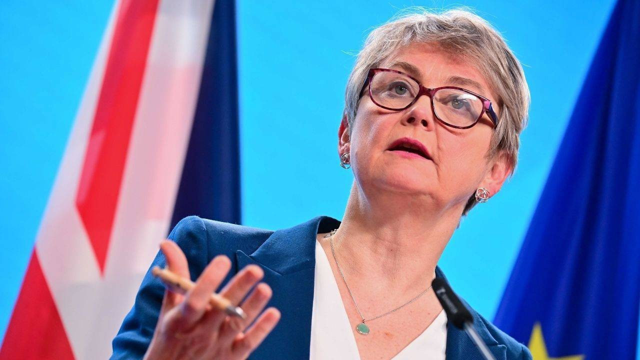 "Trump, İngiltere'yi savaşa sürükledi" iddialarına İngiltere Dışişleri Bakanı'ndan yanıt