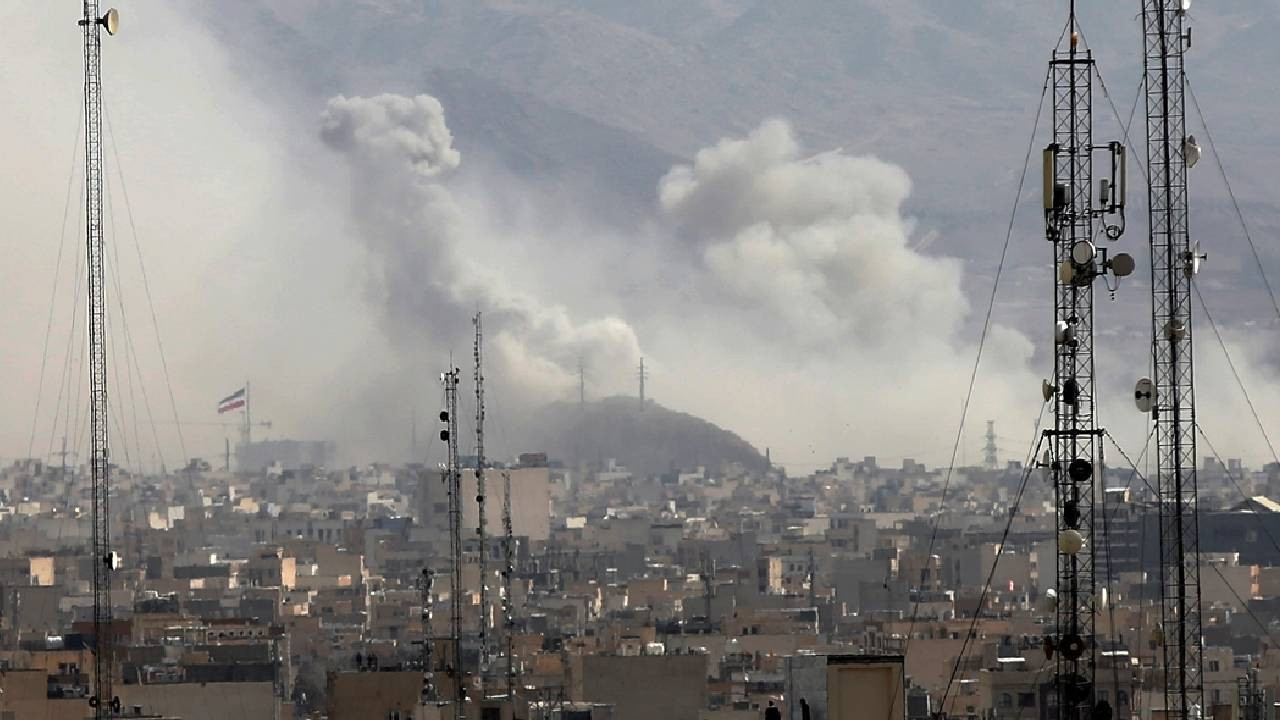 ABD-İsrail ile İran savaşında 4. gün | İran, Riyad'daki ABD Büyükelçiliği'ne saldırdı; ABD, vatandaşlarına "Orta Doğu'yu terk edin" dedi