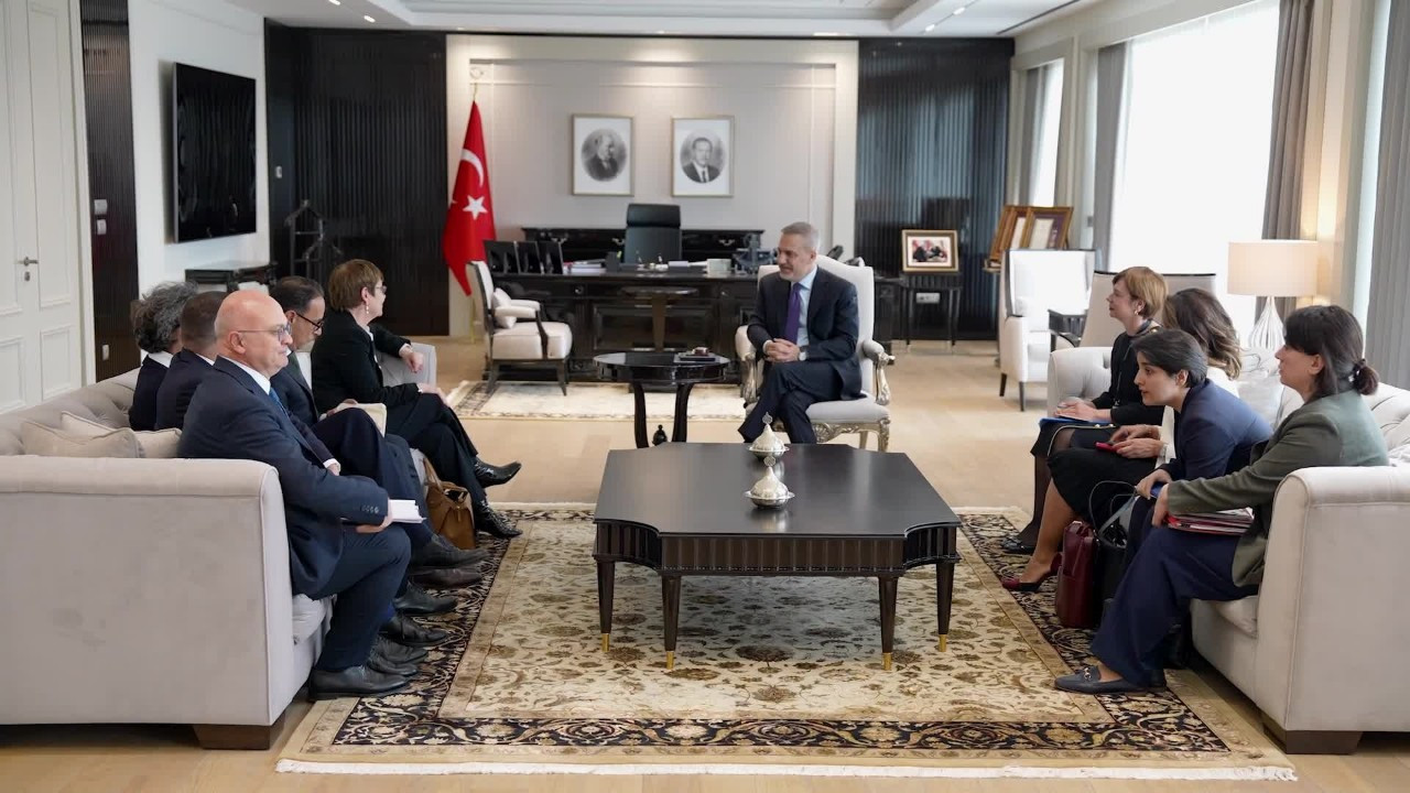 Bakan Fidan, EBRD Başkanı Basso ile görüştü