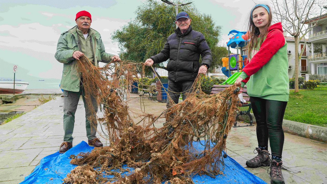 Mavi İz projesiyle deniz kirliliğine sanat dokunuşu
