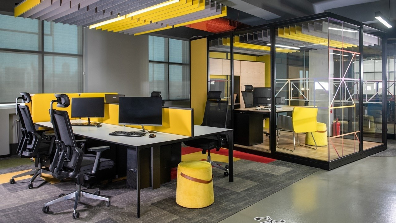 Ofiste 2. el mobilya dönemi