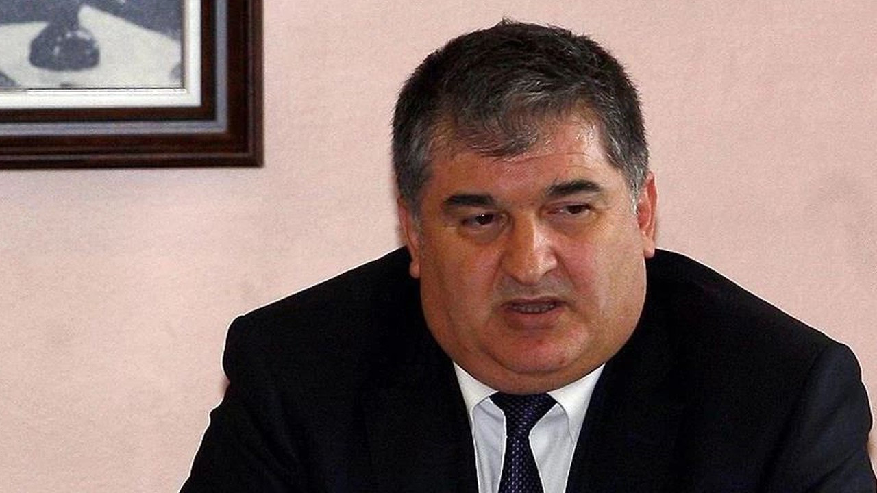 Gri listede aranan FETÖ firarisi eski başsavcıvekili Şadan Sakınan adliyede