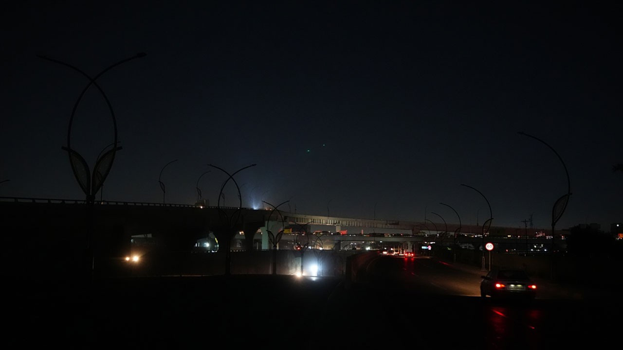 Irak'ın tamamı, elektrik arızası nedeniyle karanlıkta kaldı