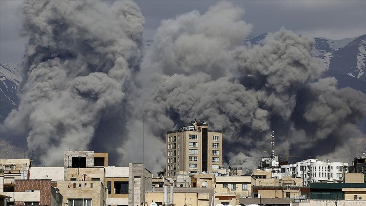 İsrail’den Tahran’a hava saldırısı: Hamaney’in yeraltı askeri sığınağı vuruldu (Video)