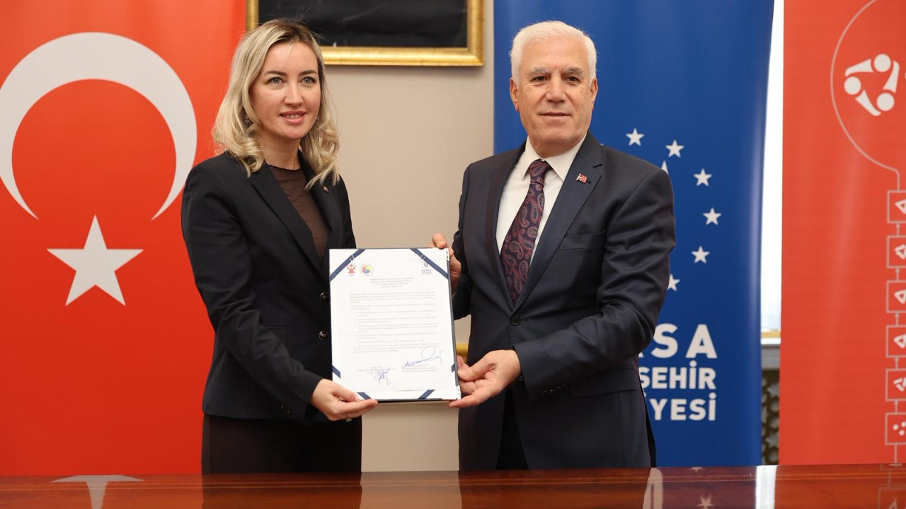 Bursa Büyükşehir’den ‘Sanayide Kadın Eli Projesi’ne destek