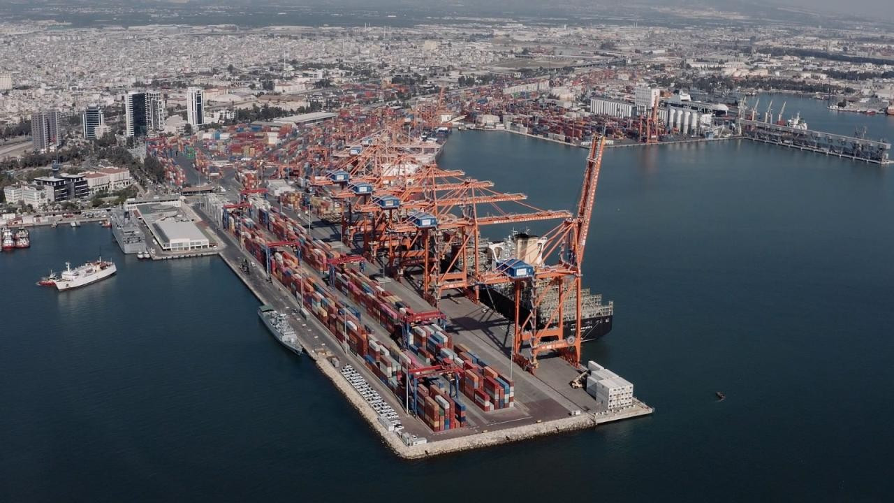 Bakan Uraloğlu duyurdu: Limanlarda şubat ayı yük elleçleme rekoru kırıldı