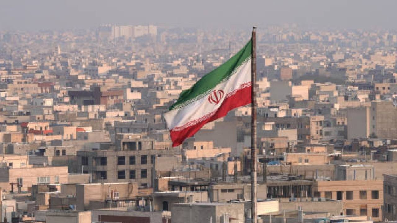 İran'dan Avustralya'nın sığınma hakkı tanıdığı kadın milli takımın 5 oyuncusuna 'geri dönün' çağrısı