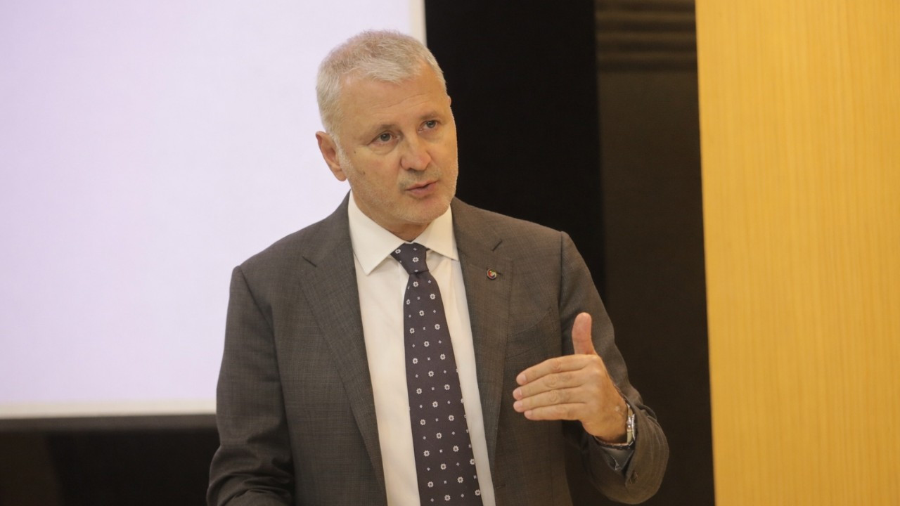 “Yatırımlar demiryolu altyapısıyla planlanmalı”