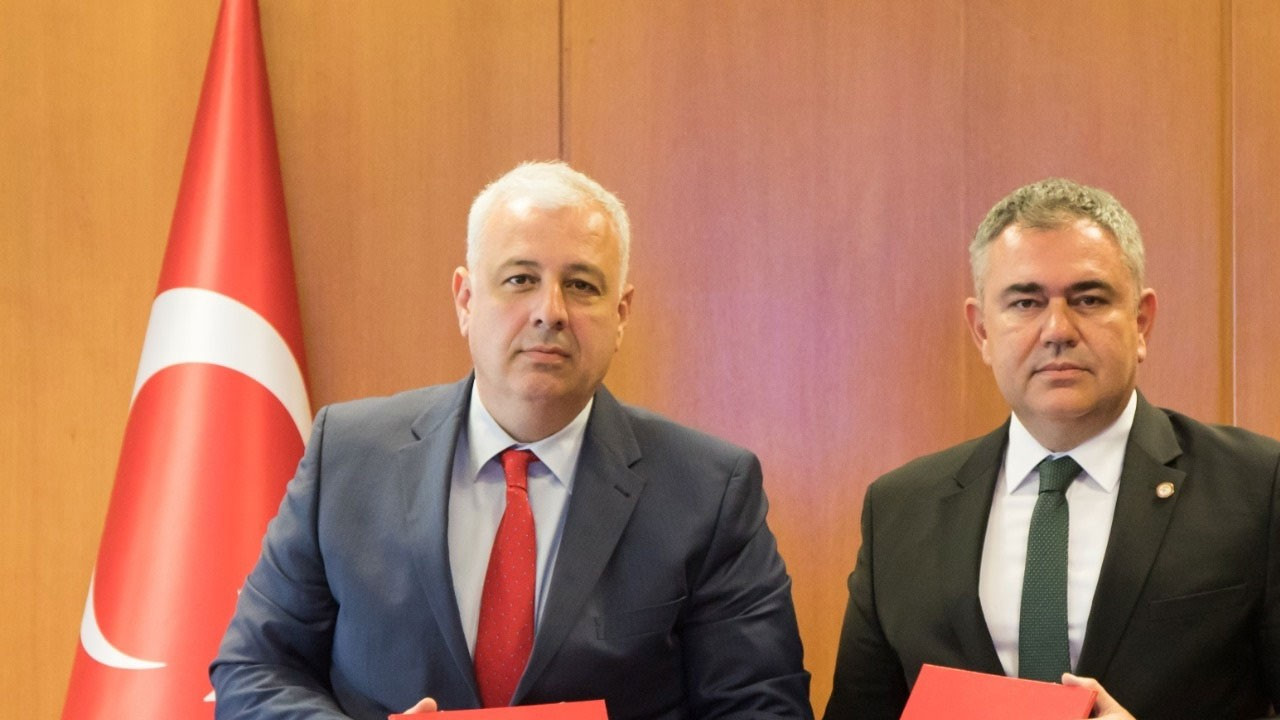 SGK ile TEB arasında eczanelerden ilaç teminine ilişkin ek protokol imzalandı