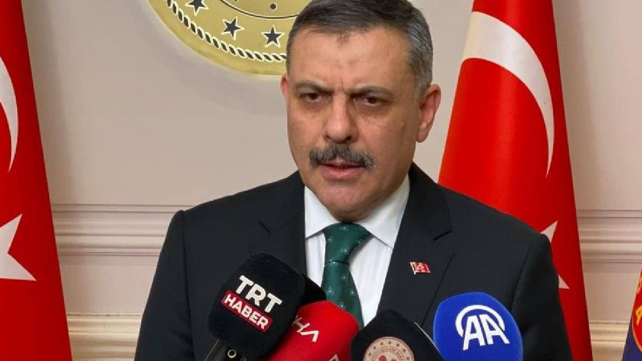 Araçlardaki ekran ve ses sistemleriyle ilgili Bakan Çiftçi'den açıklama: 'Orijinalinde olmayan ilaveler yapılırsa 21 bin lira ceza öngörülüyor'