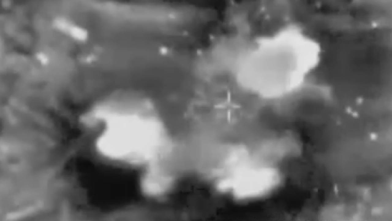 İsrail, Lübnan’daki Hizbullah karargahlarına yapılan saldırıların görüntülerini yayınladı (Video)