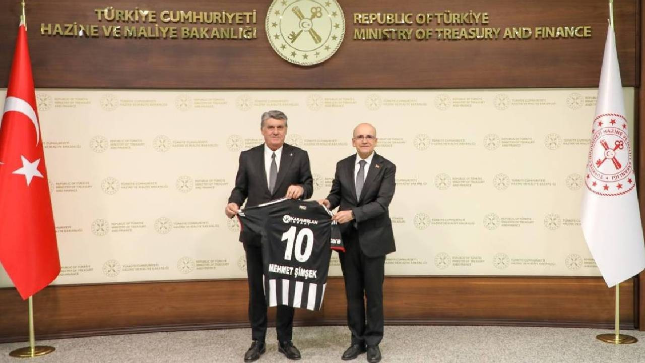 Beşiktaş Başkanı Serdal Adalı'dan Bakan Mehmet Şimşek'e ziyaret