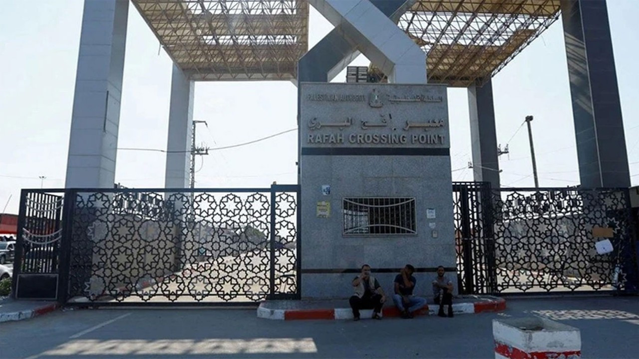 İsrail, İran'a saldırıların ardından kapattığı Ref…