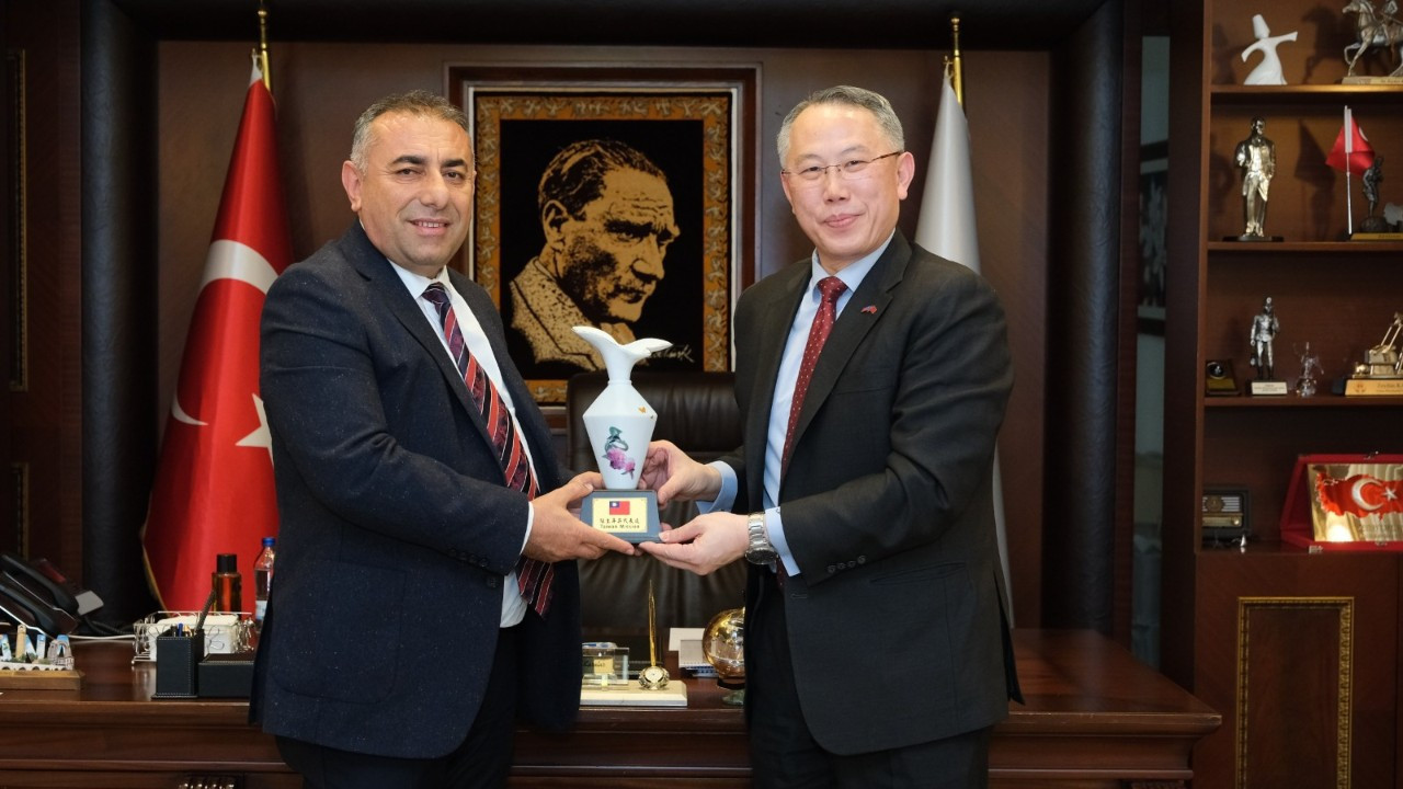 Tayvan akıllı şehirler fuarına Türkiye’den Adana Büyükşehir davet edildi