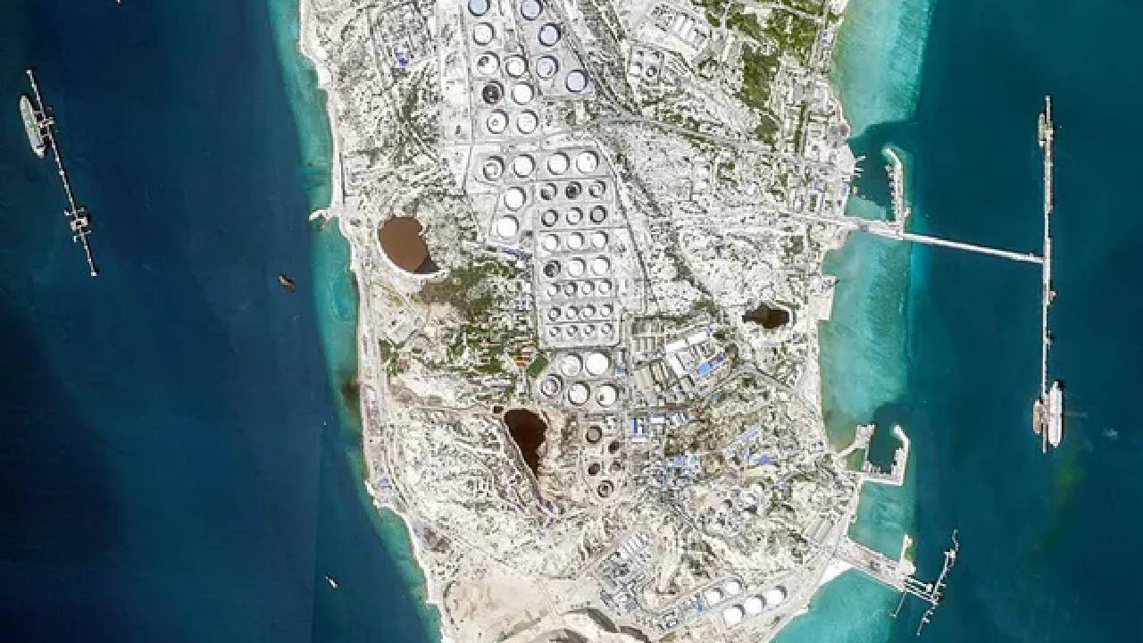 İran Deniz Kuvvetleri Komutanı'ndan Hark Adası uyarısı: 'Enerji fiyatlarında ağır bir denklem oluşturur'