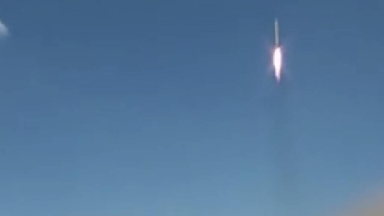 İran Devrim Muhafızları Ordusu: 'ABD’nin bölgedeki tüm üslerini ve İsrail’deki hedefleri vurduk' (Video)