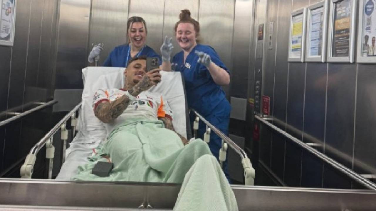 Galatasaraylı Noa Lang'dan ameliyat sonrası paylaşım