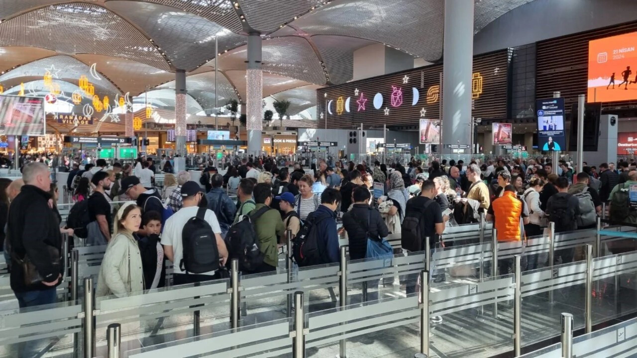 İstanbul havalimanlarında Ramazan Bayramı tatili yoğunluğu
