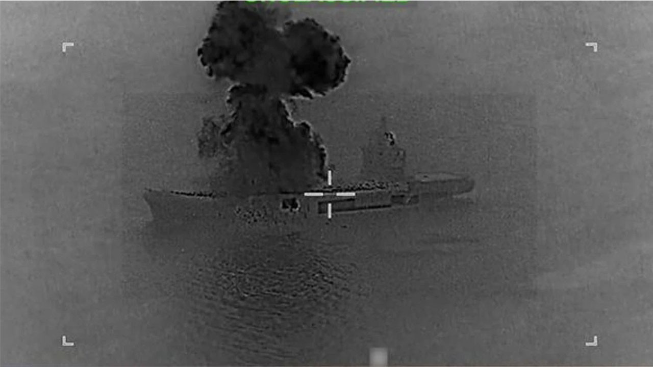 CENTCOM: Şimdiye kadar İran'a ait 130 gemiyi vurduk