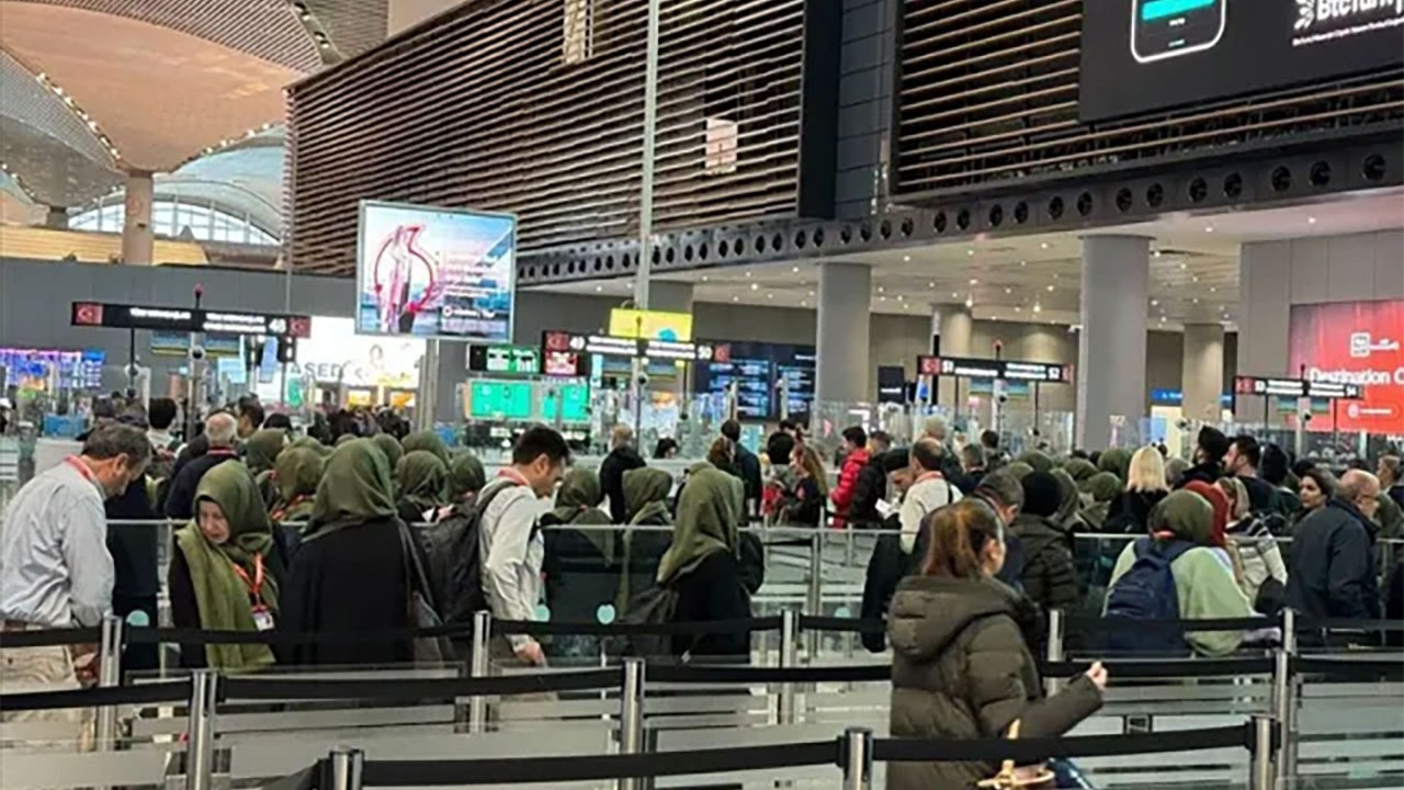 İsrail, İran'ın misillemede bulunduğu Ben Gurion Havalimanı'ndaki uçuşlara kısıtlama getirdi