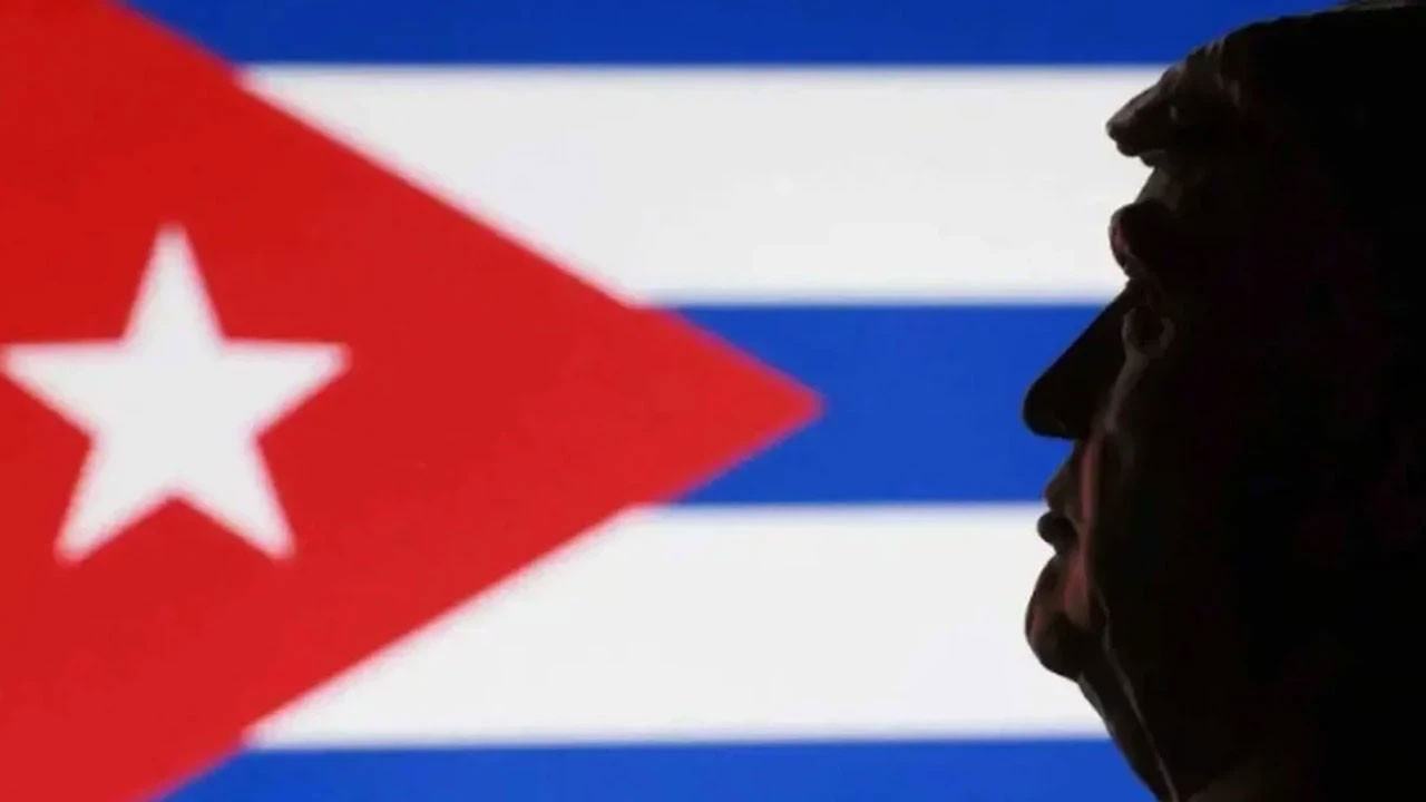 Küba: ABD'den gelebilecek olası bir saldırı karşısında askeri hazırlık yapıyoruz