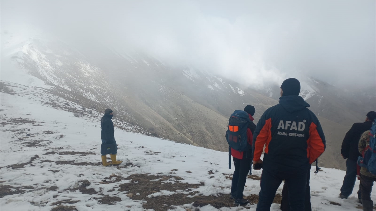 Manisa'da kaybolan amatör dağcıyı arama çalışmaları devam ediyor