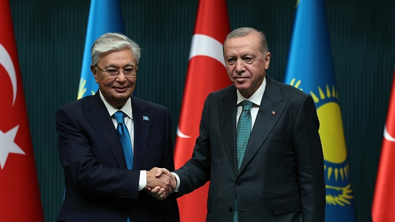 Erdoğan, Kazakistan Cumhurbaşkanı Tokayev ile görüştü