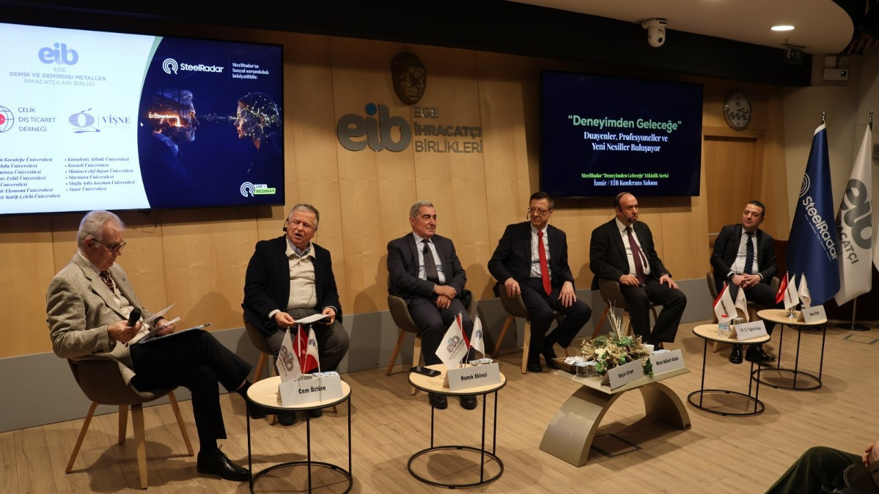 İzmir'de Deneyimden Geleceğe paneli yoğun katılım ile gerçekleşti