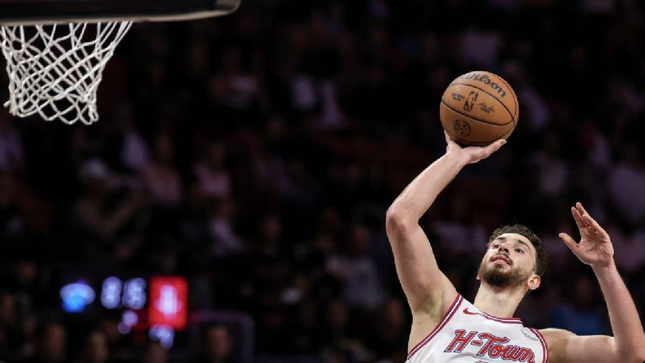 Alperen Şengün, hem Houston Rockets hem de NBA tarihine geçti